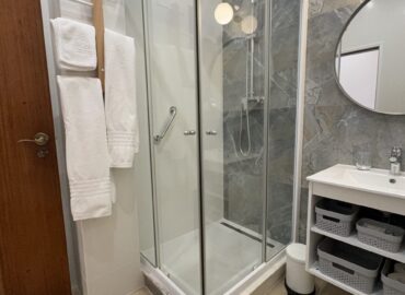One Bedroom Apartment Bathroom