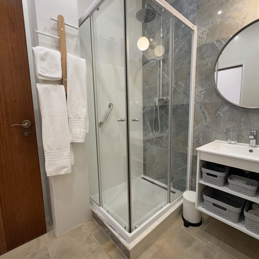 One Bedroom Apartment Bathroom