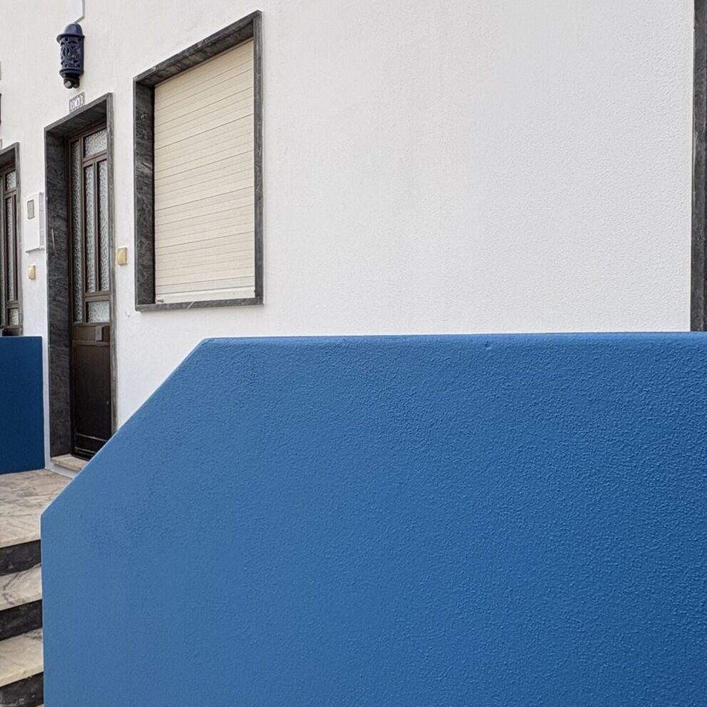 One Bedroom Apartment Front door