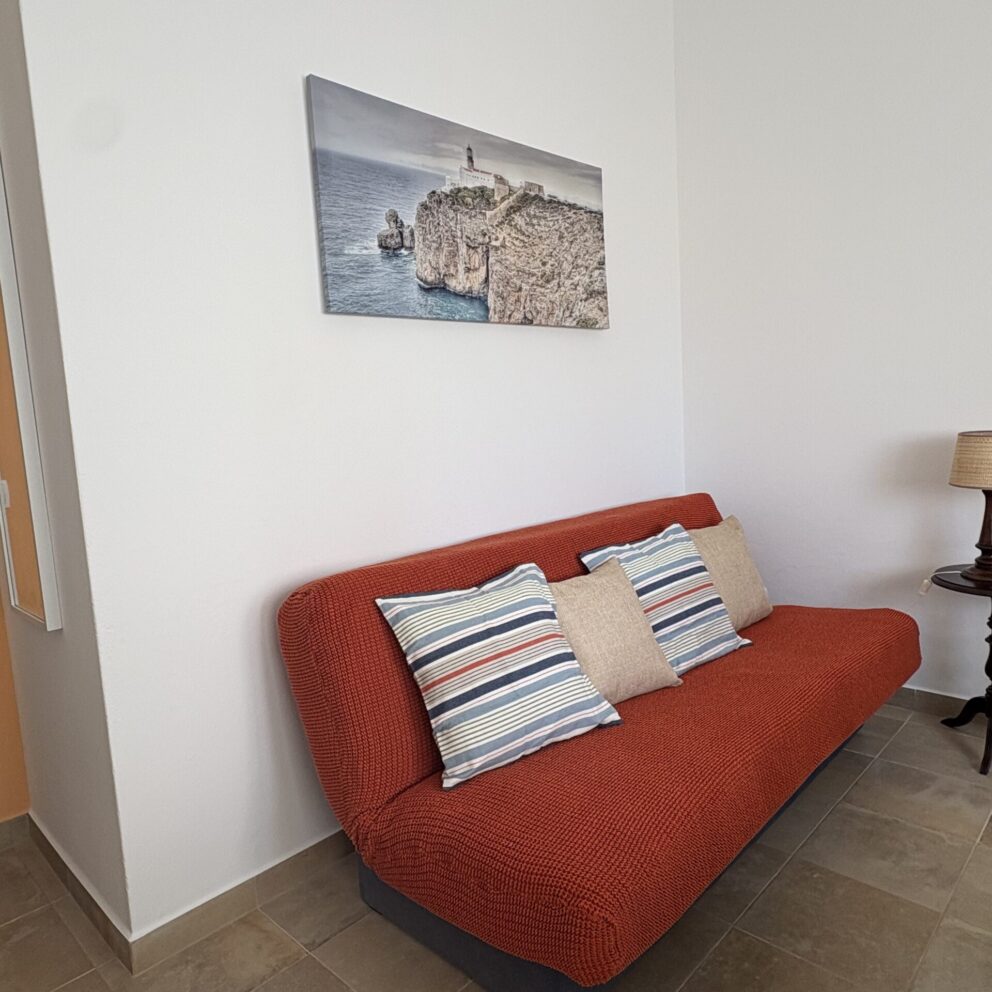One Bedroom Apartment Hallway / Living room